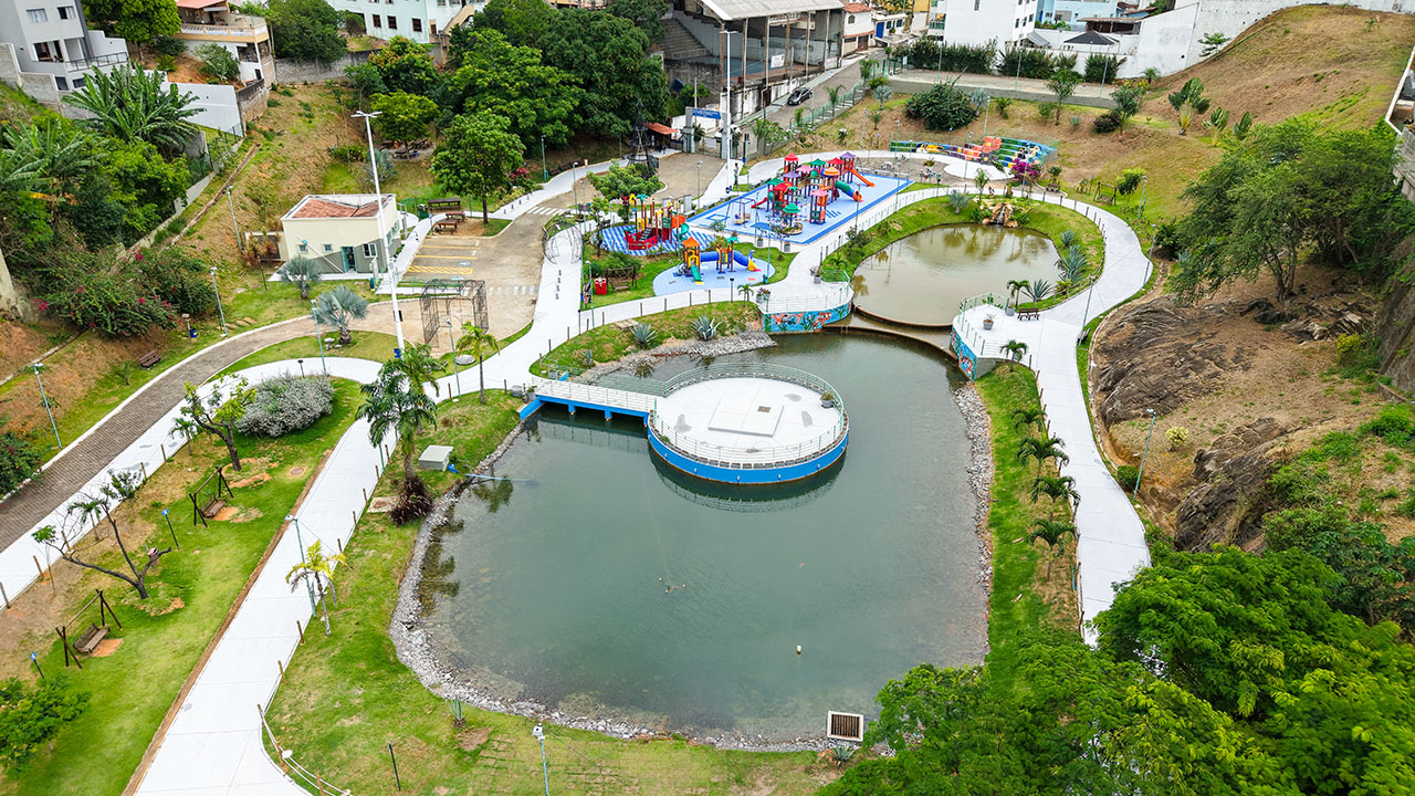 Parque da Biquinha será reaberto para a população com decoração natalina na terça (9).